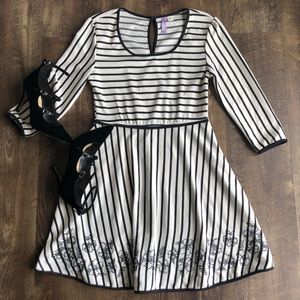 Alya | Skater Dress